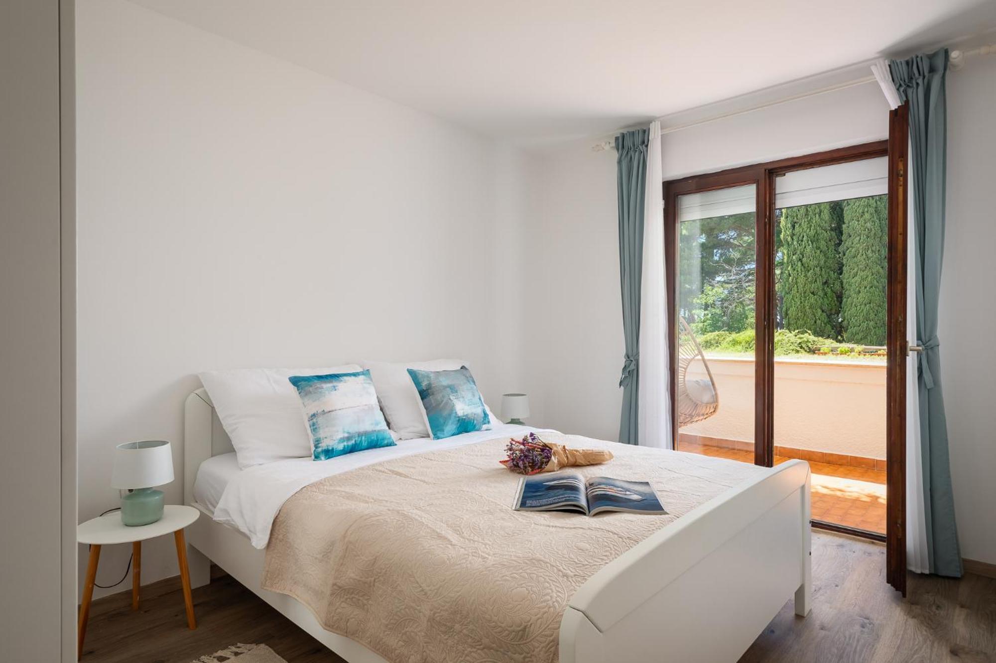 Maras Premium Apartments Porec Exterior photo