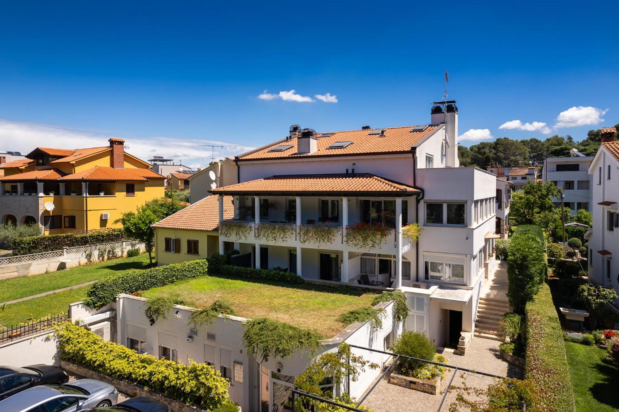 Maras Premium Apartments Porec Exterior photo
