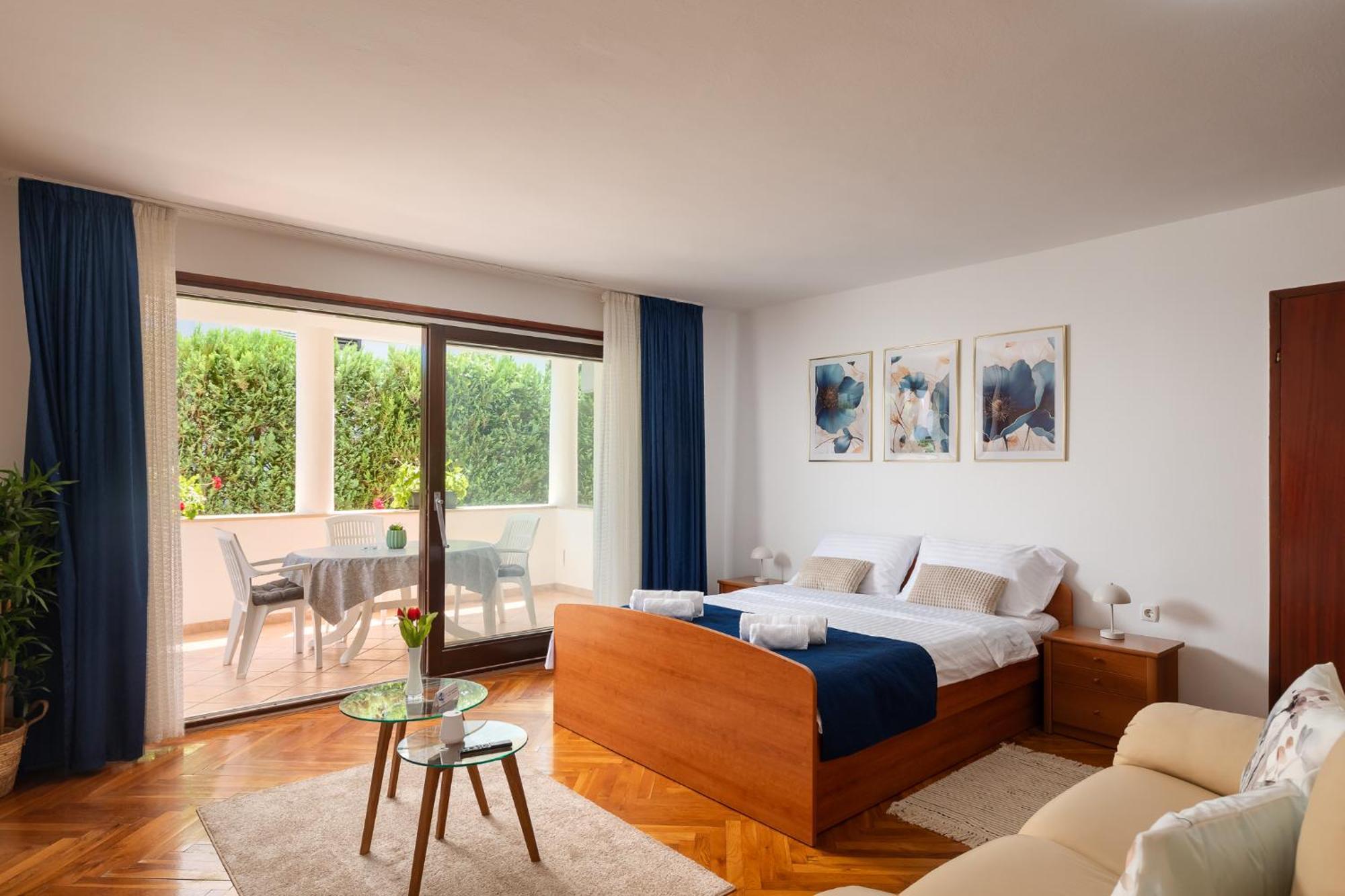 Maras Premium Apartments Porec Exterior photo