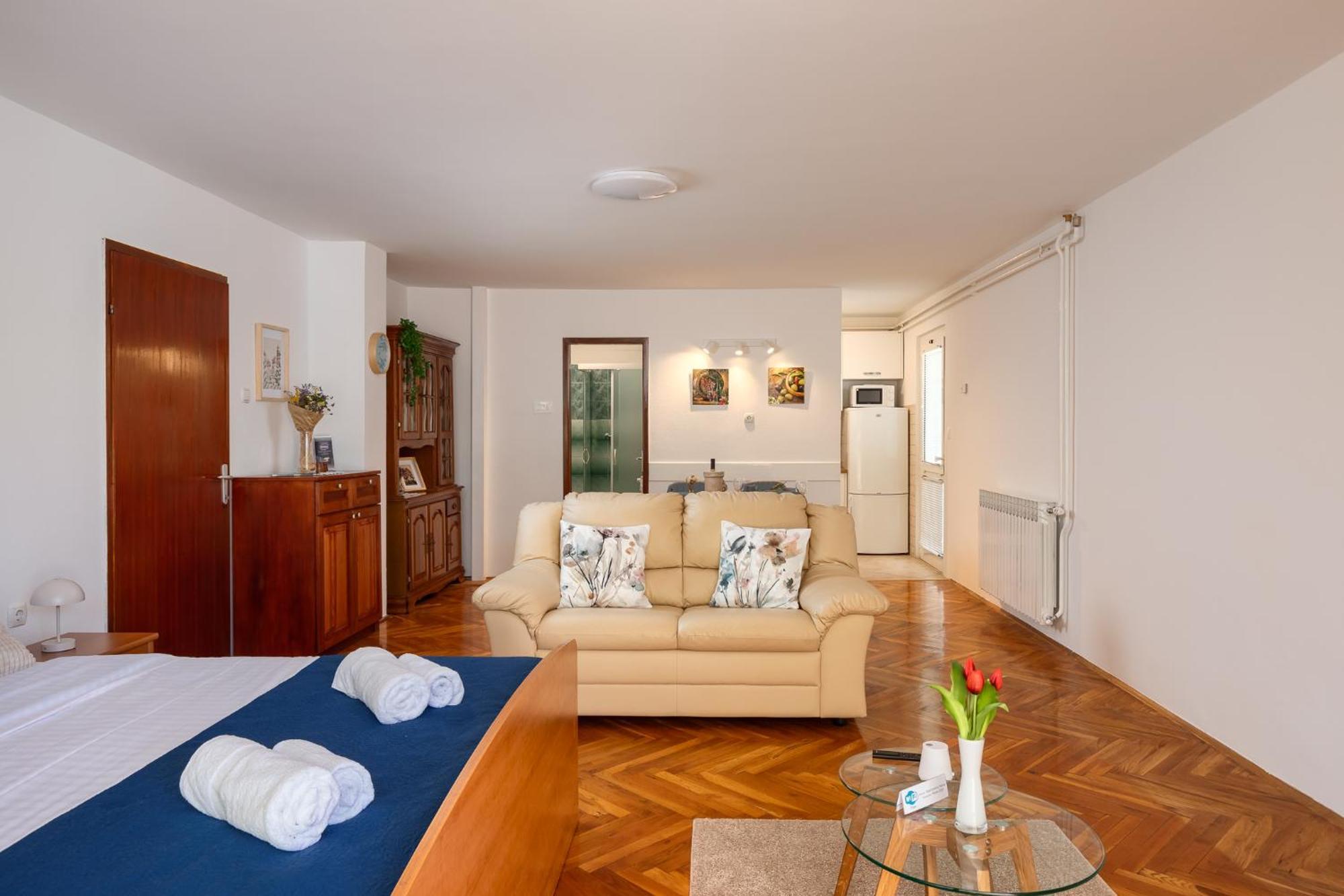 Maras Premium Apartments Porec Exterior photo