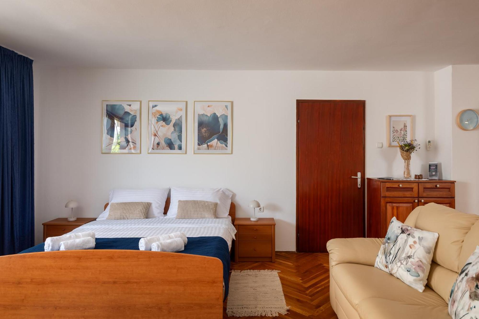Maras Premium Apartments Porec Exterior photo